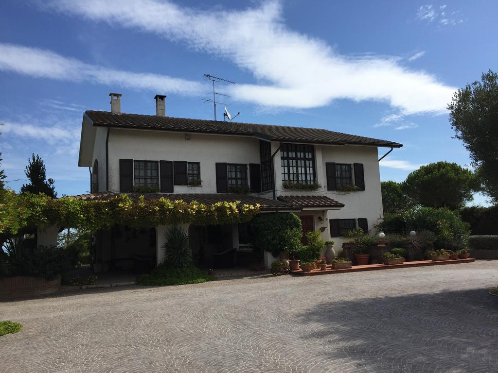 San Costanzo Villa Dolcevita المظهر الخارجي الصورة