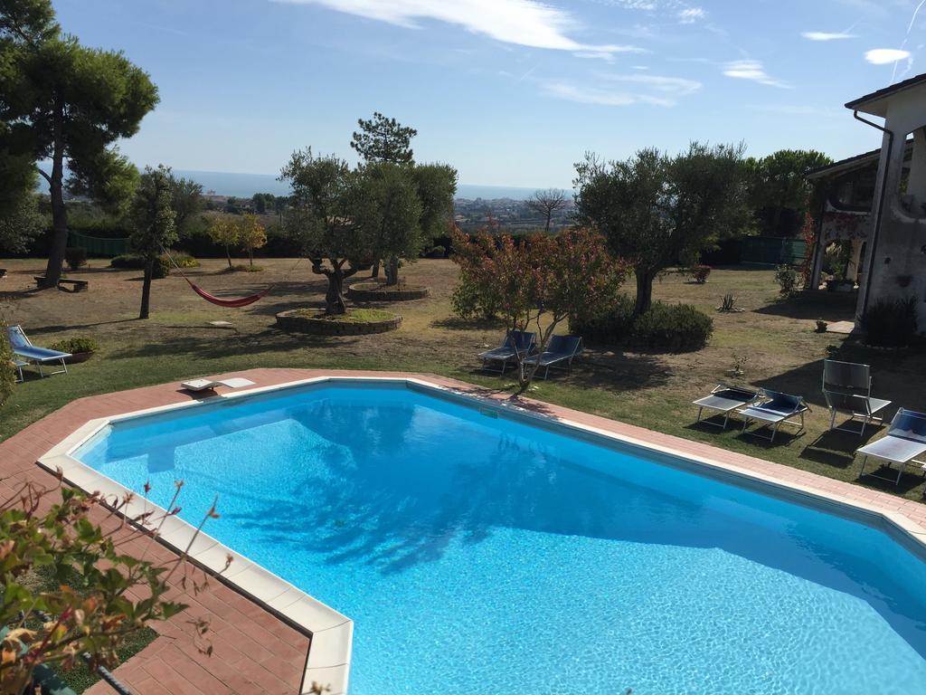 San Costanzo Villa Dolcevita المظهر الخارجي الصورة