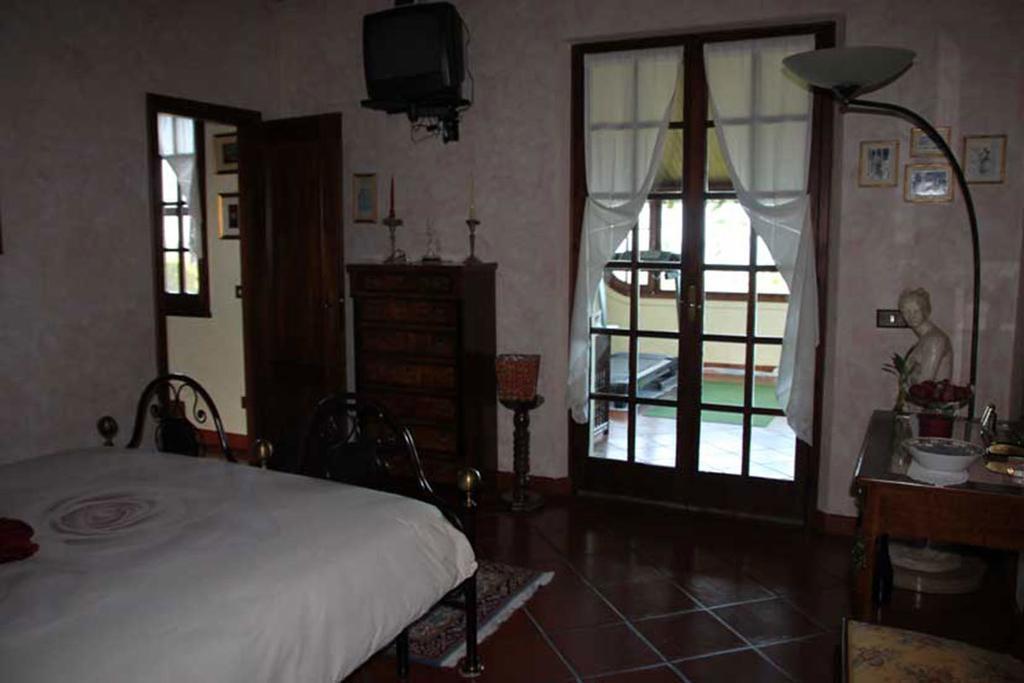 San Costanzo Villa Dolcevita الغرفة الصورة